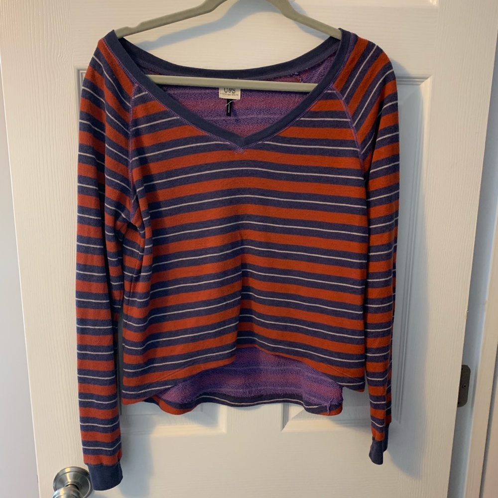 High low V neck sweater
